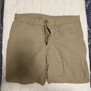 GUC men’s Patagonia khaki shorts size 34